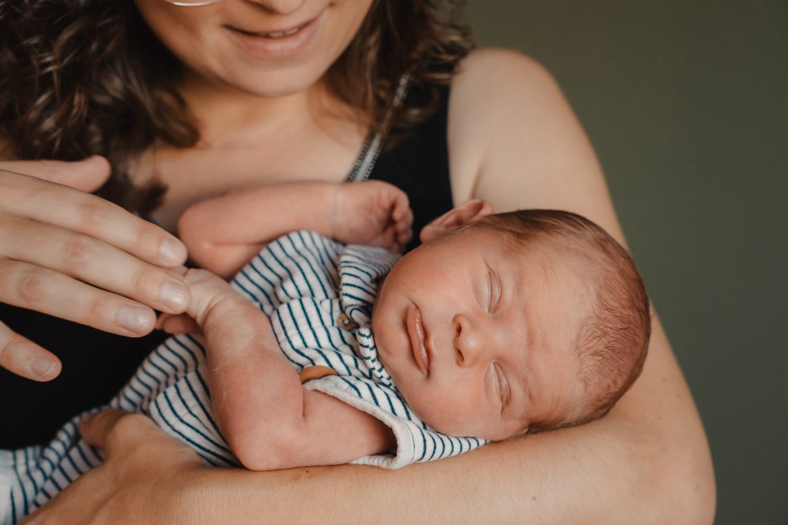 Photographie Naissance & Nouveau-né par Marion Social Media